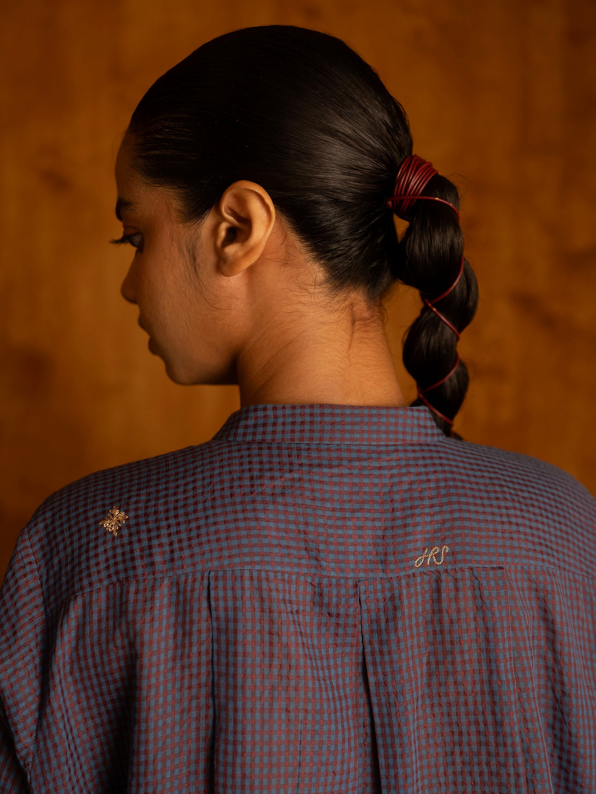 The She Knows What She Likes Shirt – Blue