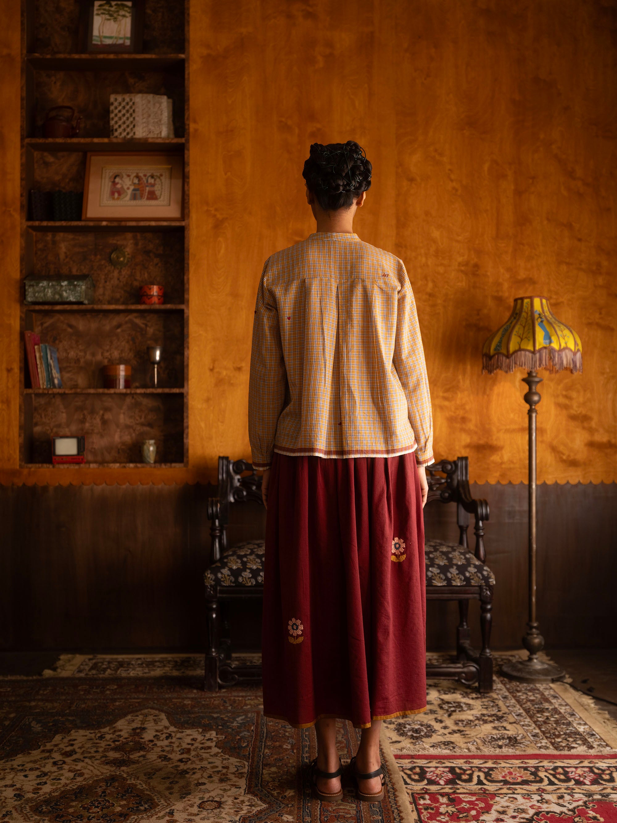 The She Knows What She Likes Shirt – Yellow